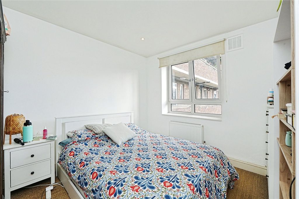 Property photo 3 of 14 Picture No. 24