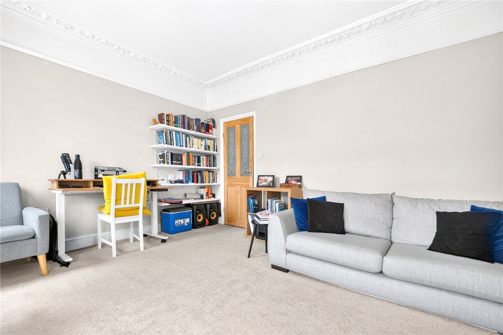 Property photo 3 of 11 Picture No. 22