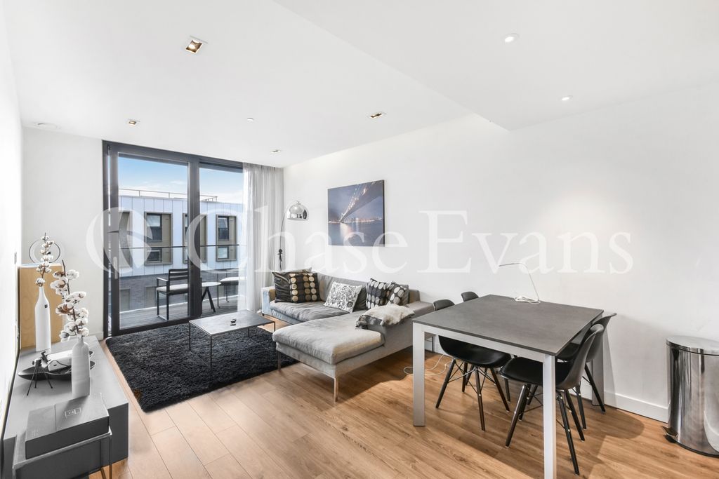 Property photo 1 of 15 Cashmere House, Good