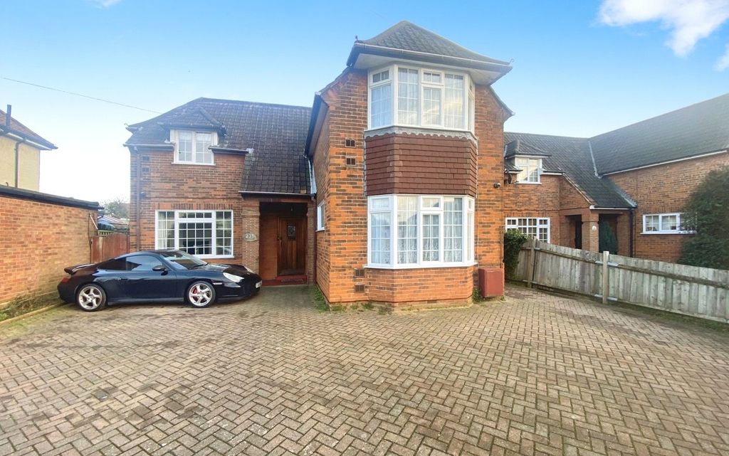 Property photo 1 of 10 Picture No. 11