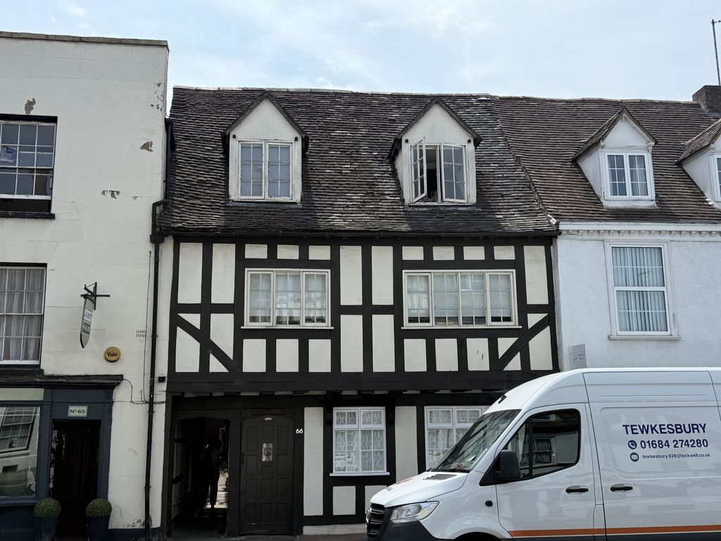 Property photo 1 of 18 2Â Bedroom Flat For Sale