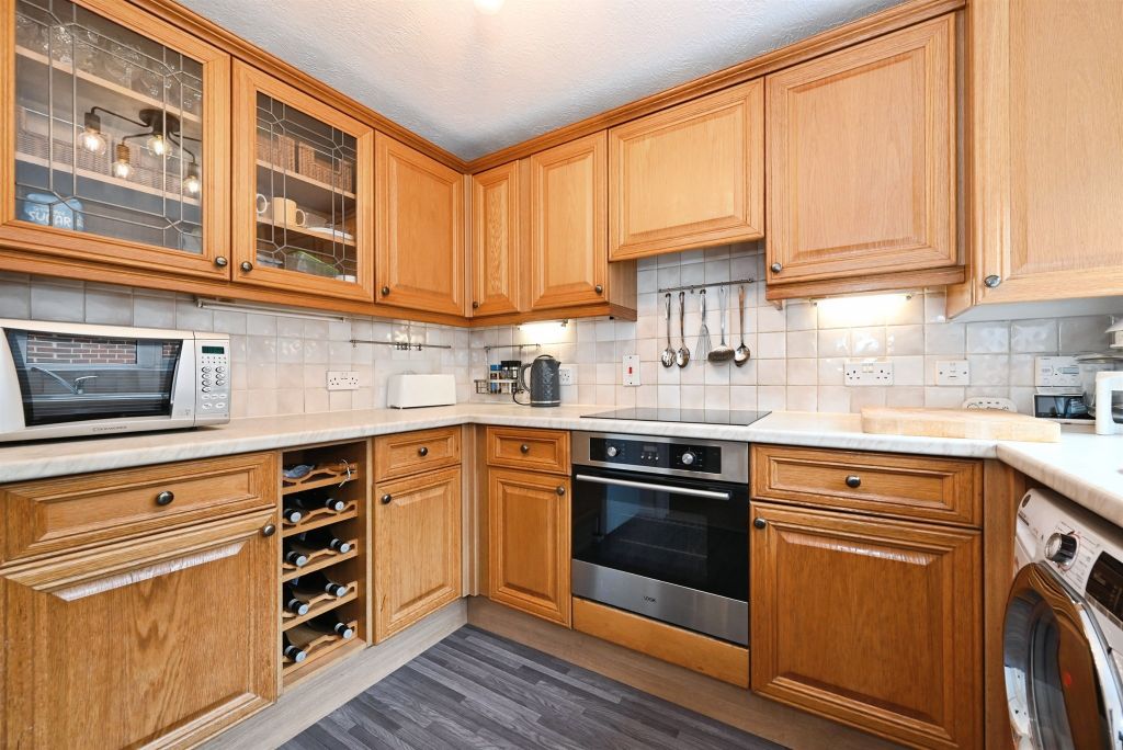 Property photo 3 of 16