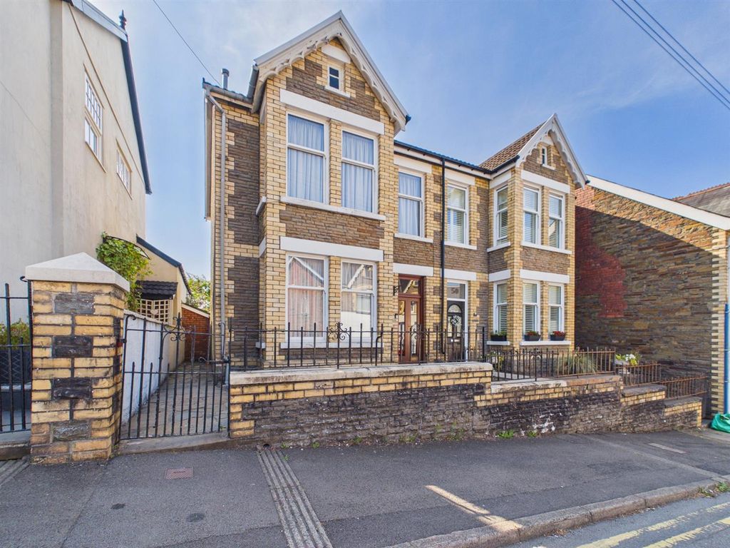 Property photo 1 of 36 Cam01766G0-Pr0774-Still031.Jpg