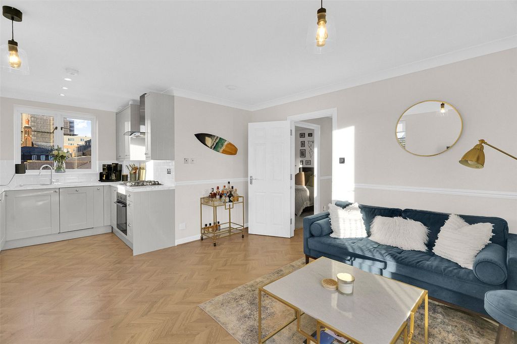 Property photo 1 of 24 Picture No. 17