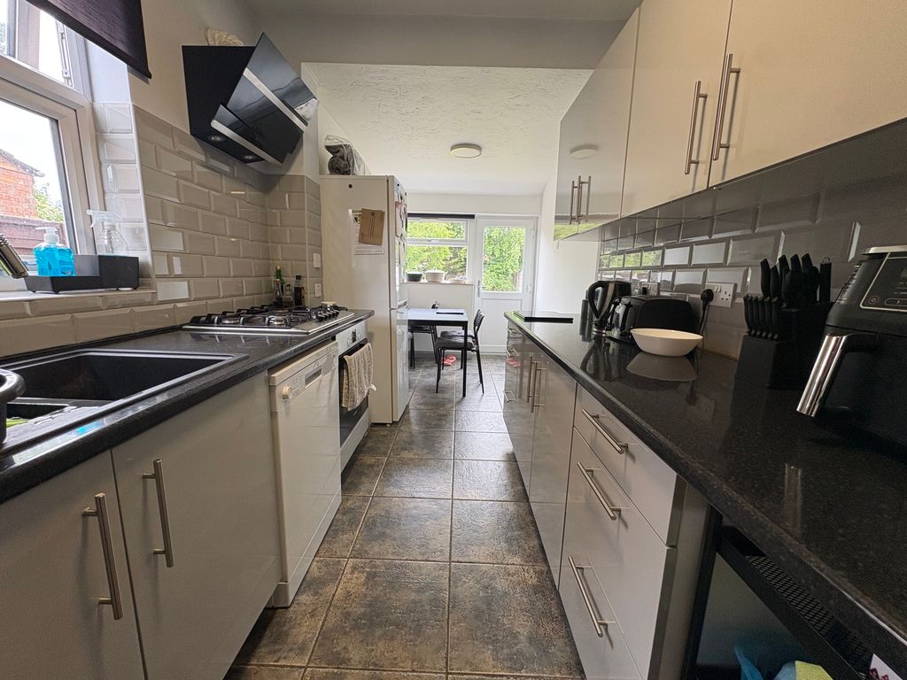 Property photo 3 of 20 Img_1135