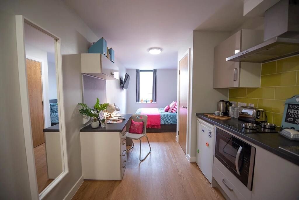 Property photo 2 of 10