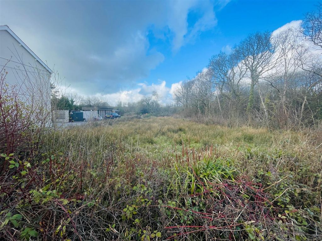 Property photo 3 of 4 Dyff2.Jpg