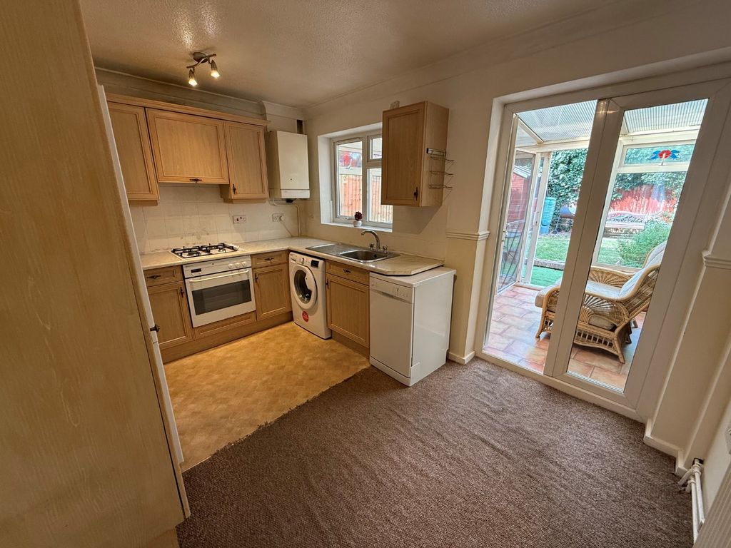 Property photo 3 of 12 3950006