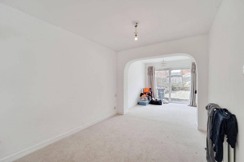 Property photo 3 of 15 Pbox-Img.Jpg