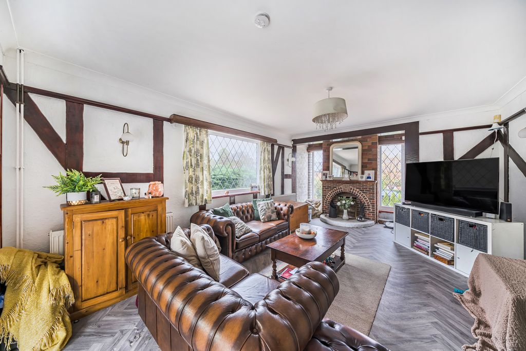 Property photo 2 of 25 Picture No. 09