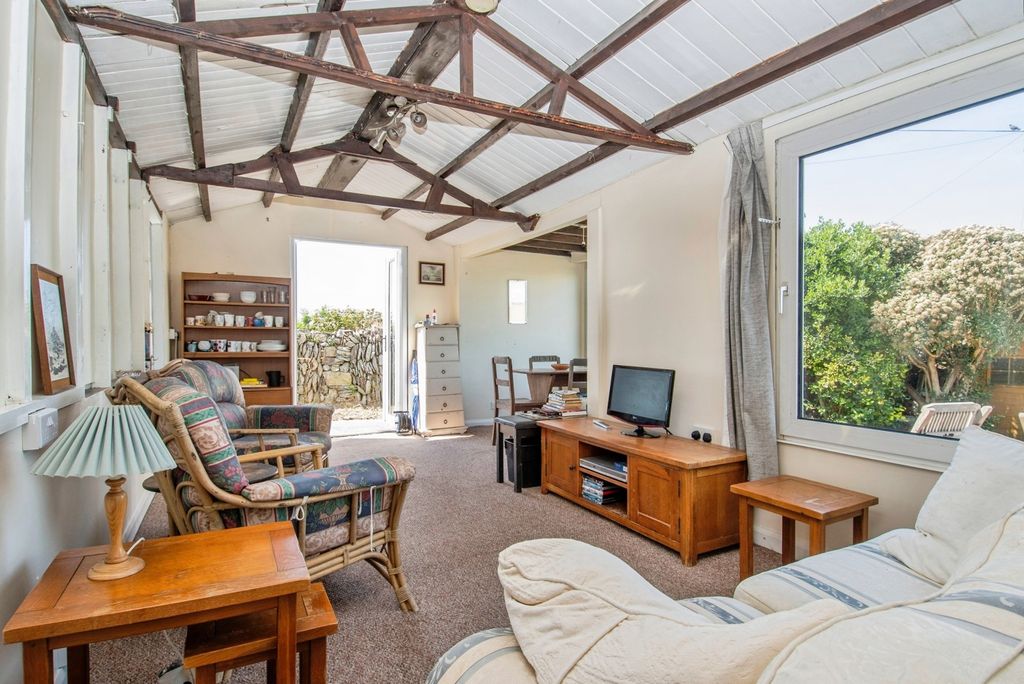 Property photo 2 of 16 Photo