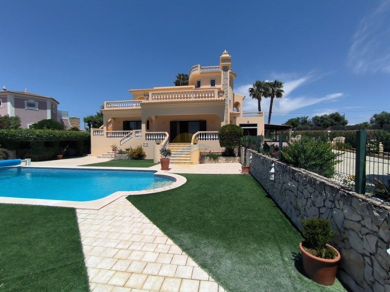 Property photo 3 of 25