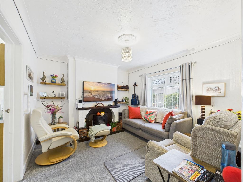 Property photo 2 of 15 Cam04045G0-Pr0036-Still010.Jpg