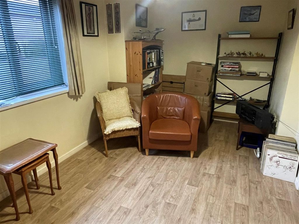 Property photo 3 of 8 7.Jpg