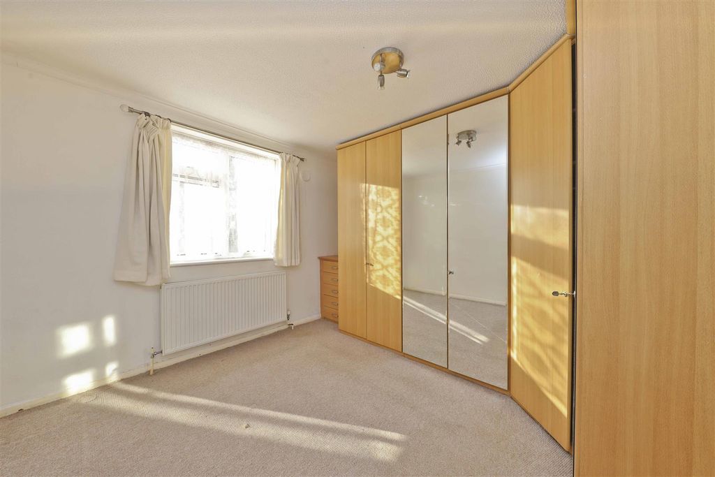 Property photo 2 of 7 Img_3571_1.Jpg