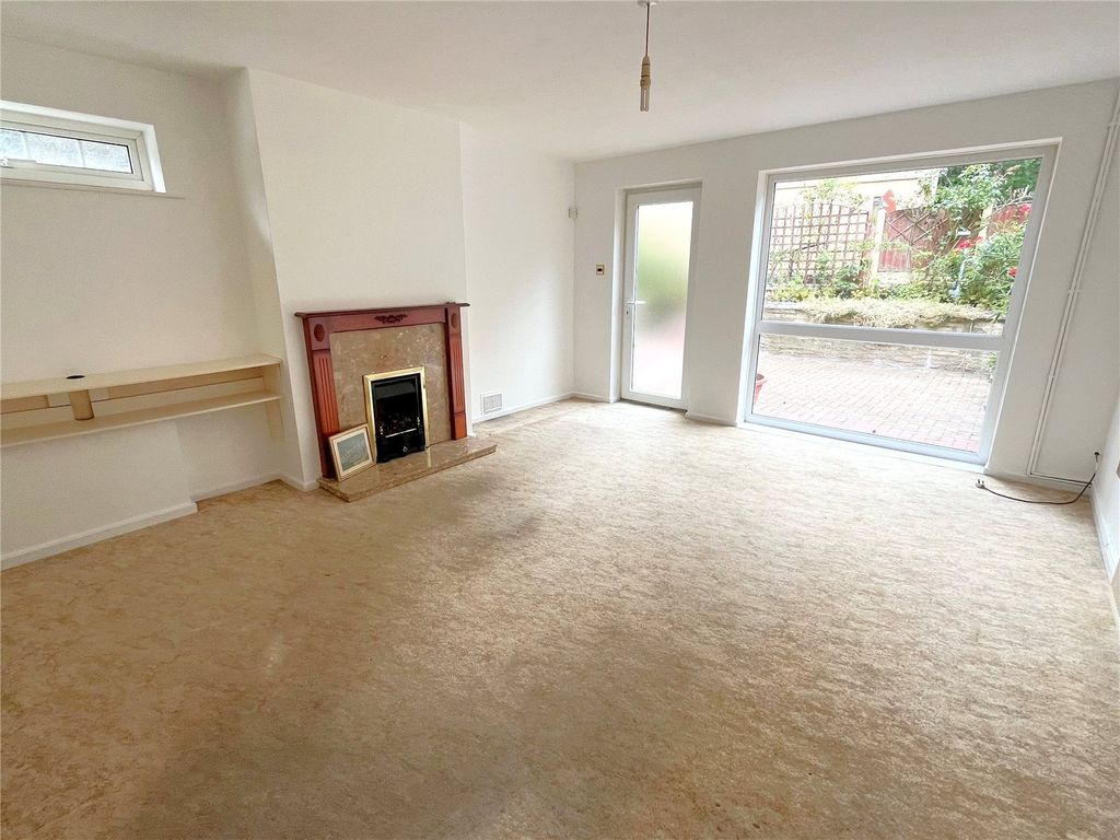 Property photo 2 of 10 Picture No. 06