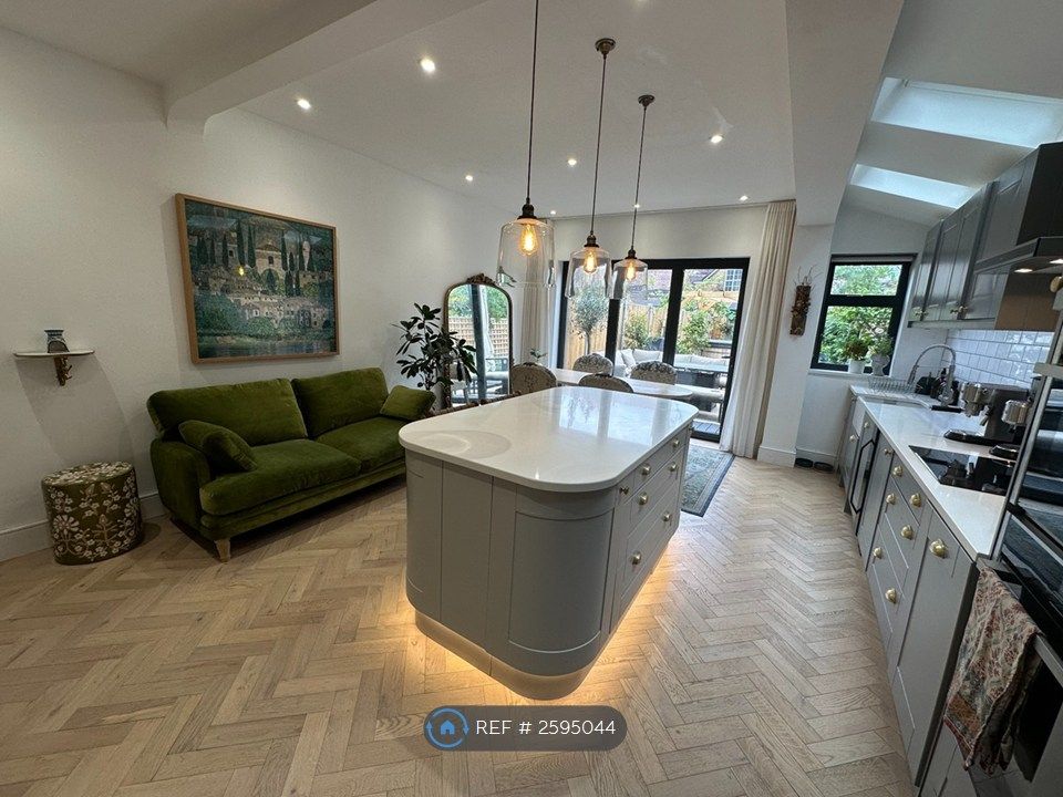 Property photo 1 of 9 Open Plan Kitchen Living