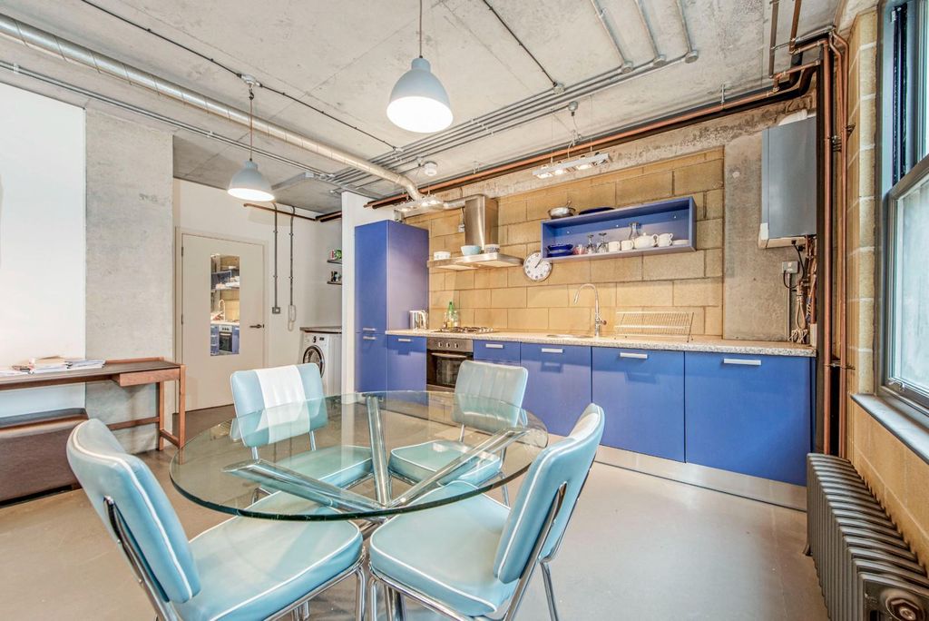 Property photo 1 of 19 l.Jpg