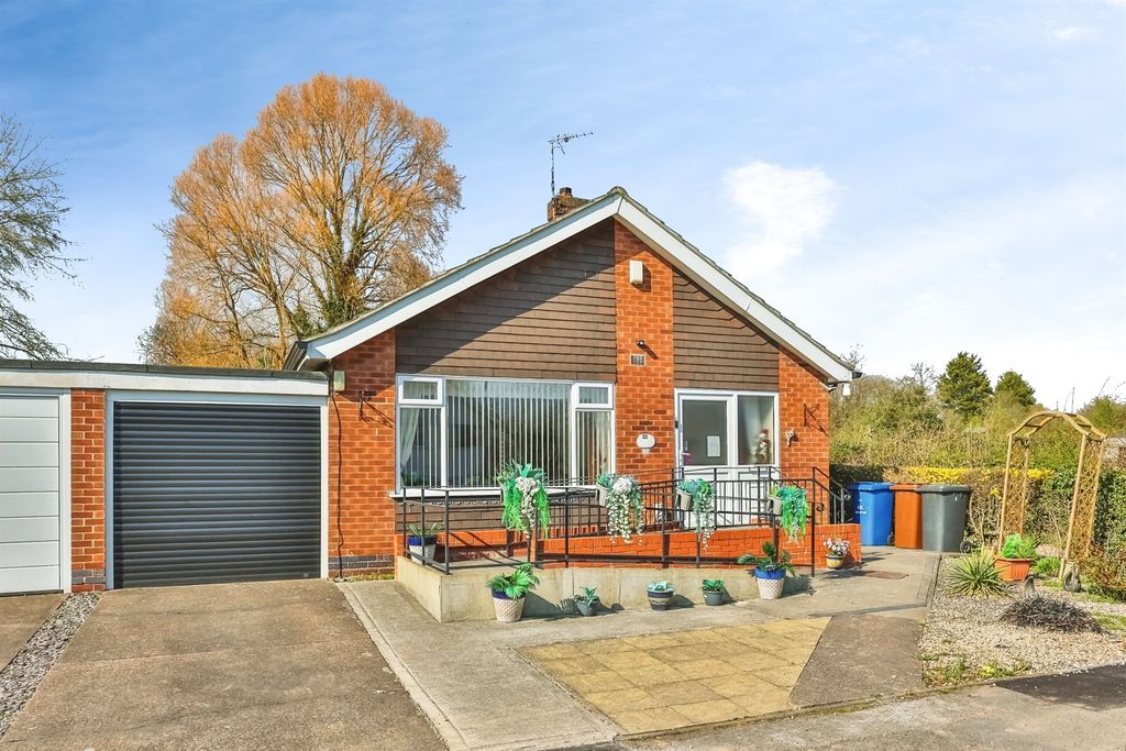 Property photo 2 of 20