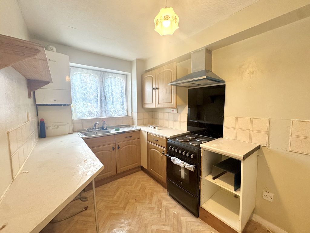 Property photo 2 of 4