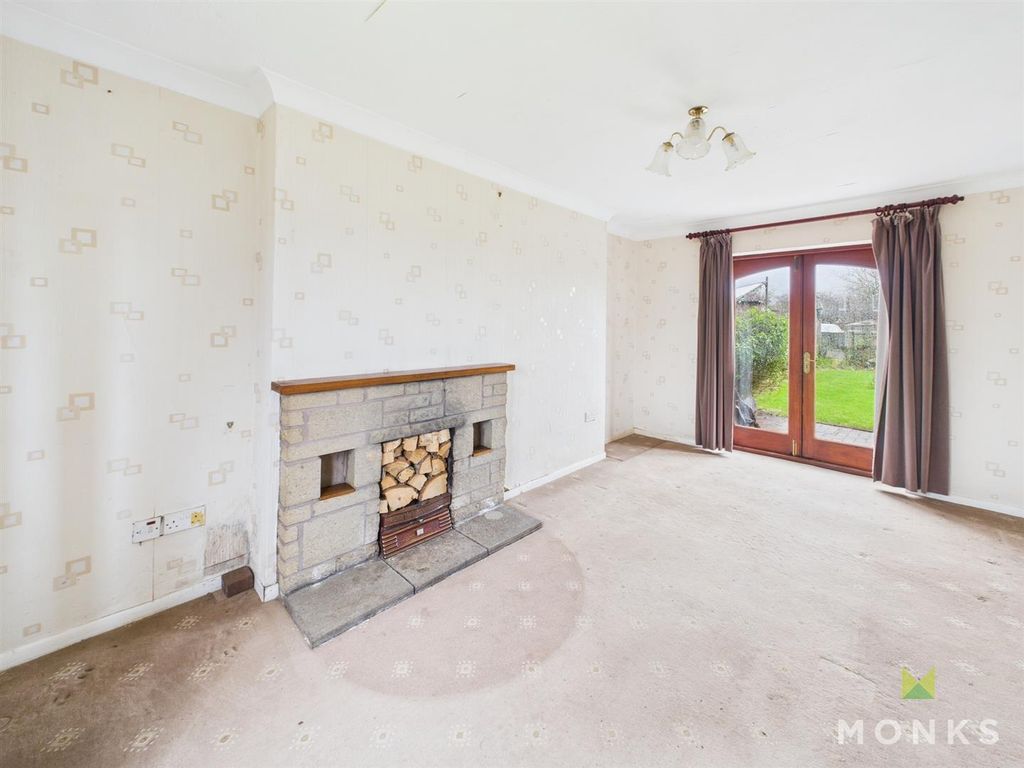 Property photo 2 of 12 Cam01520G0-Pr0310-Still006.Jpg