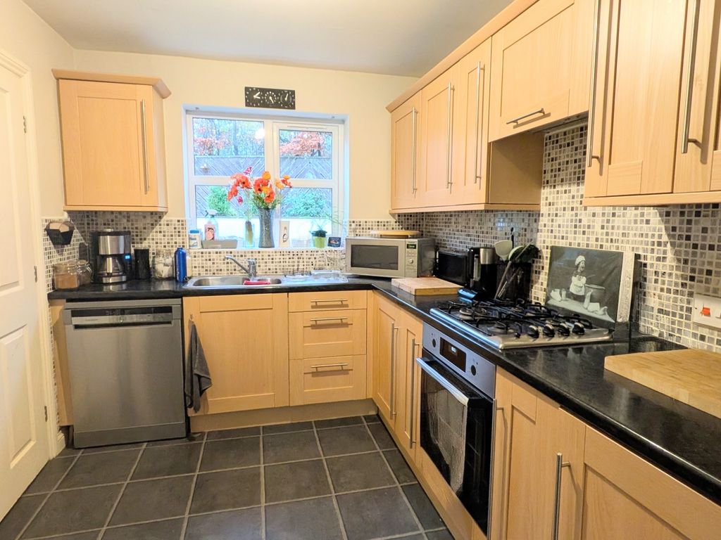 Property photo 3 of 8 1000002803