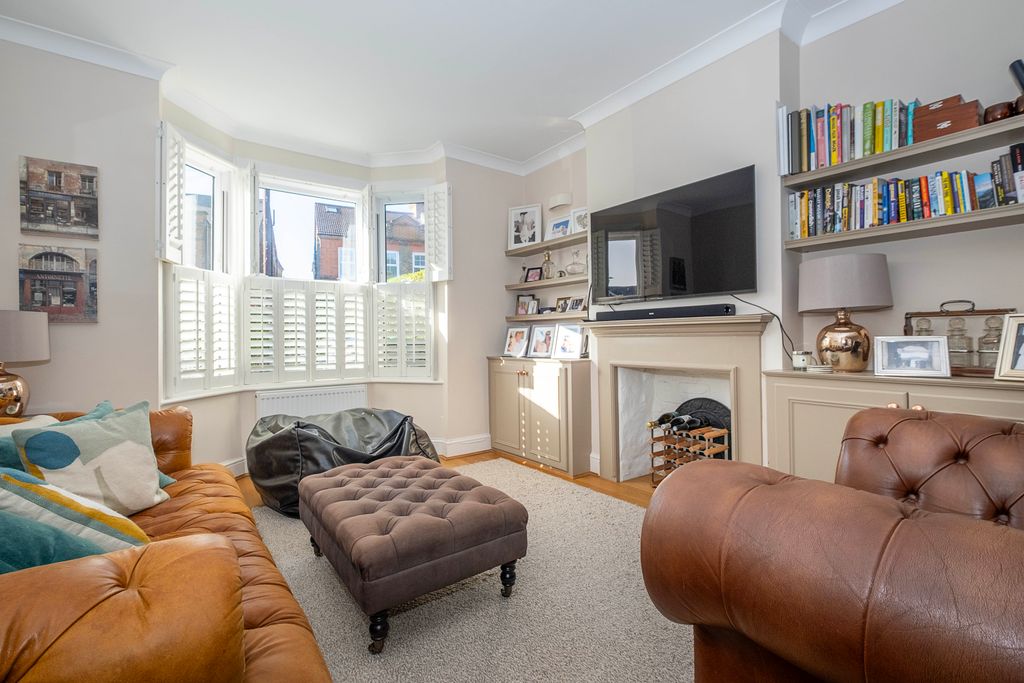 Property photo 3 of 19