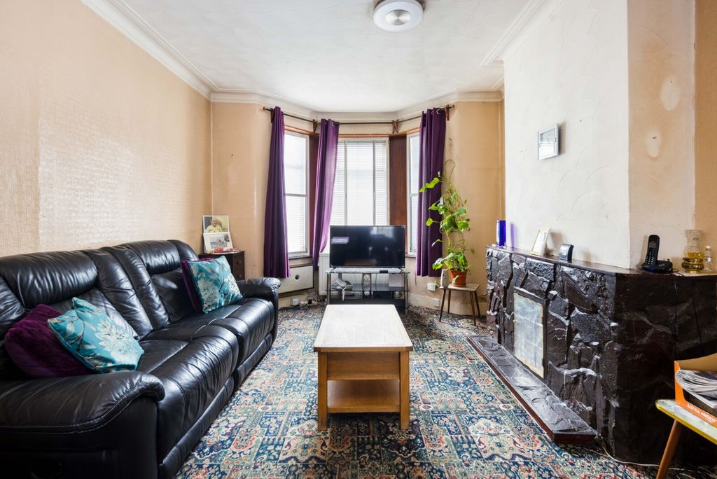 Property photo 2 of 10 Picture No. 08