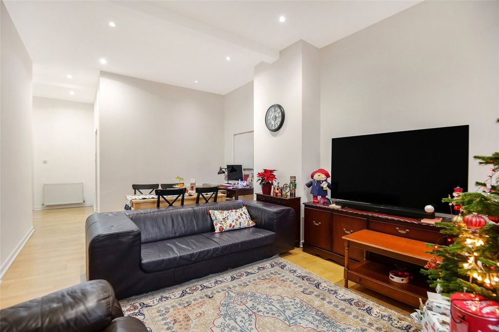 Property photo 2 of 22 Picture No. 07