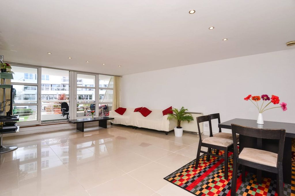 Property photo 1 of 11 Picture No. 14