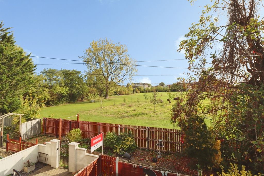 Property photo 2 of 18 Pbox-Img.Jpg