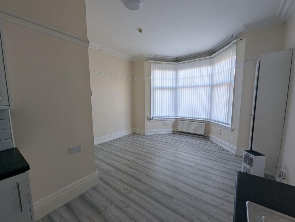 Property photo 2 of 4 De16Ea2B-085d-492B-A892-A62199c839Bb.Jpg