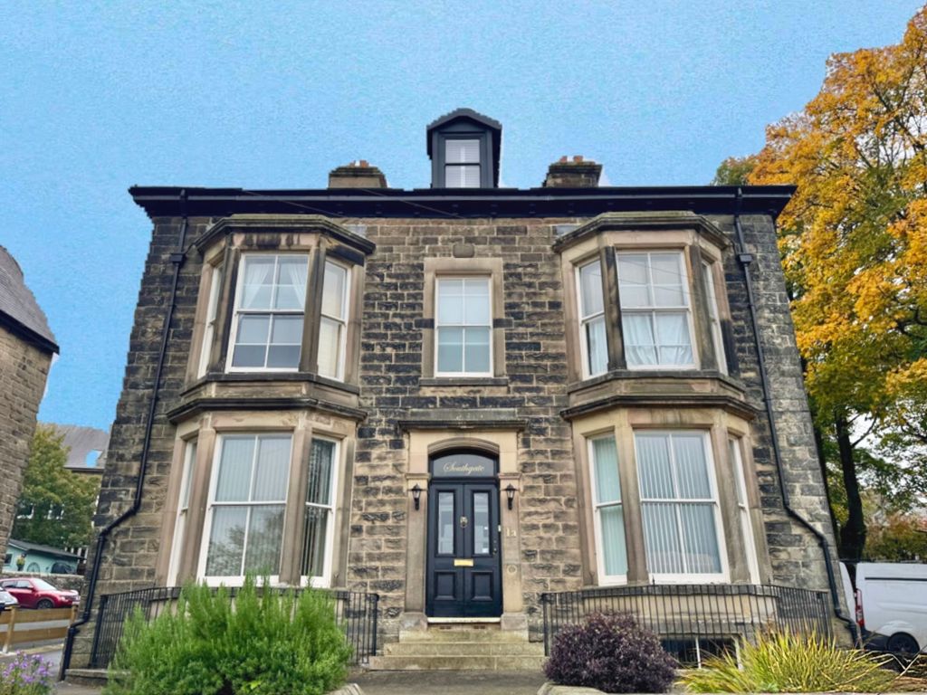 Property photo 1 of 6