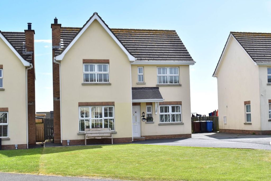 Property photo 2 of 33