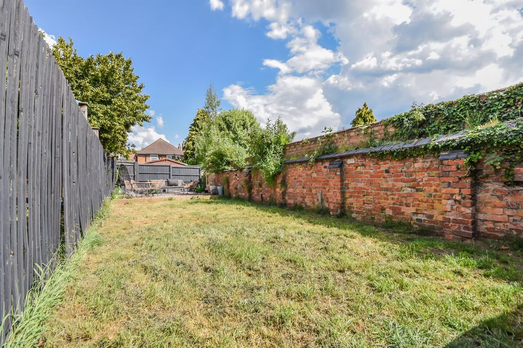 Property photo 3 of 15