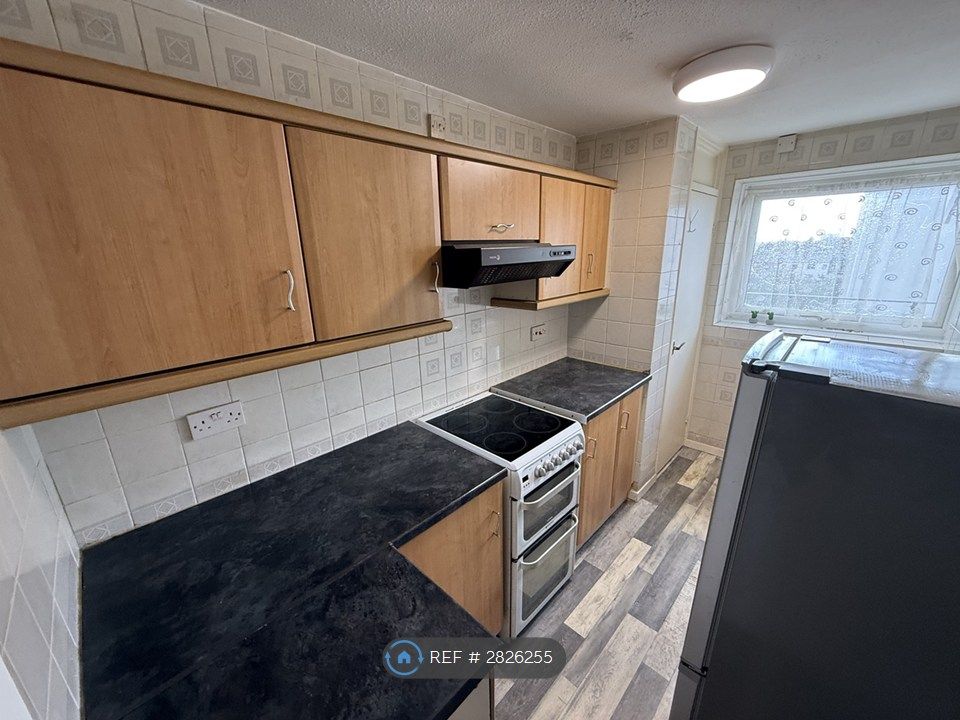 Property photo 2 of 16 Kitchen