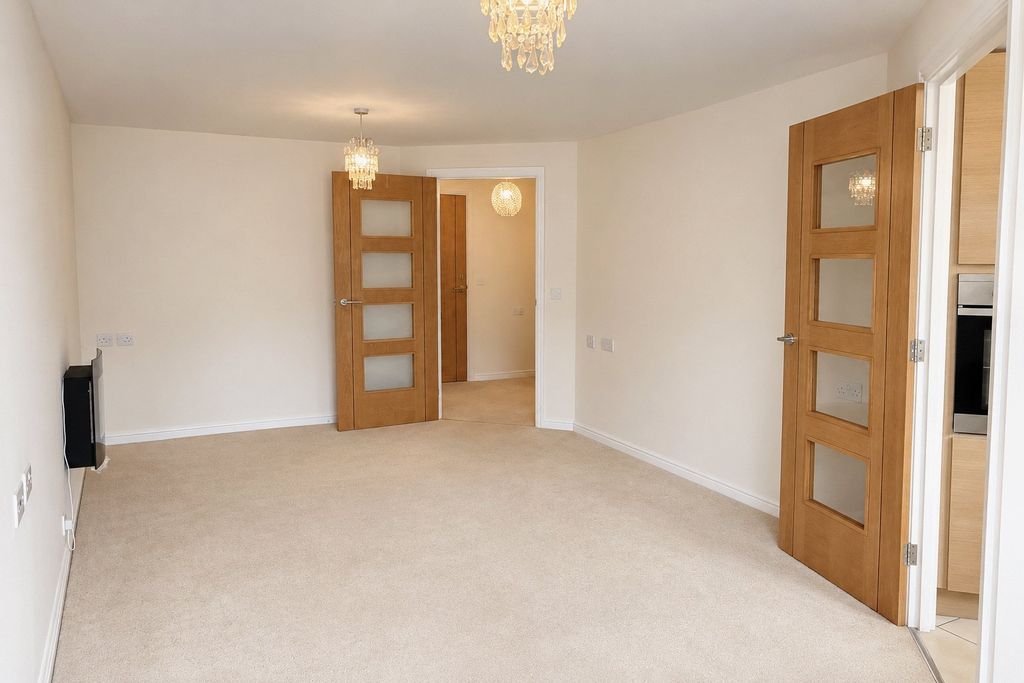 Property photo 3 of 9 Picture No. 17