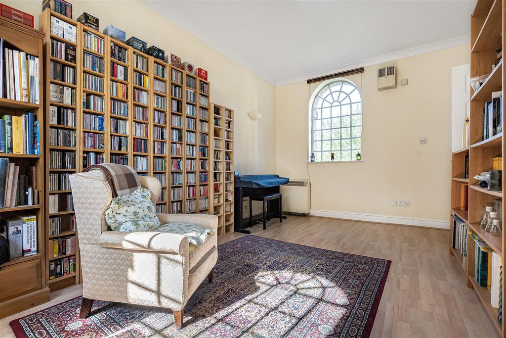 Property photo 2 of 18 5_86766.Jpg
