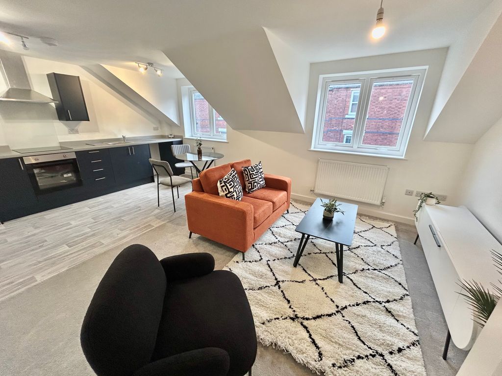 Property photo 1 of 12 Image