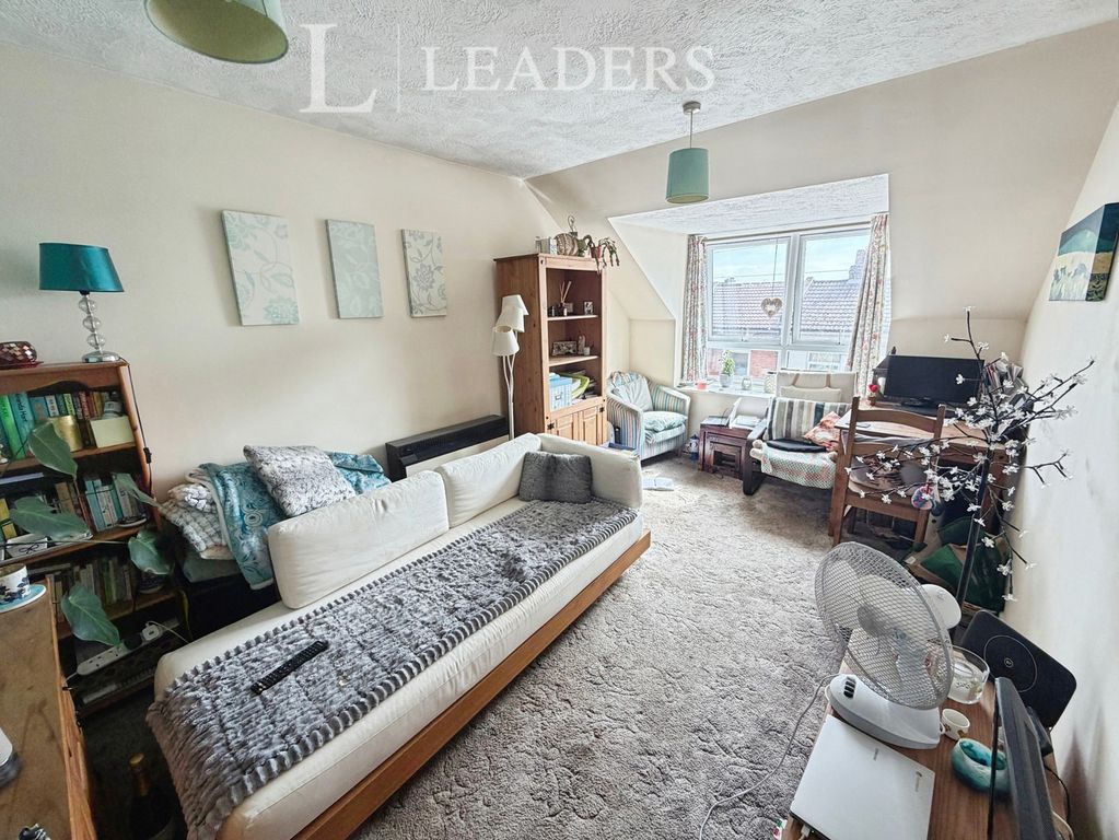 Property photo 2 of 9 Pbox-Img.Jpg