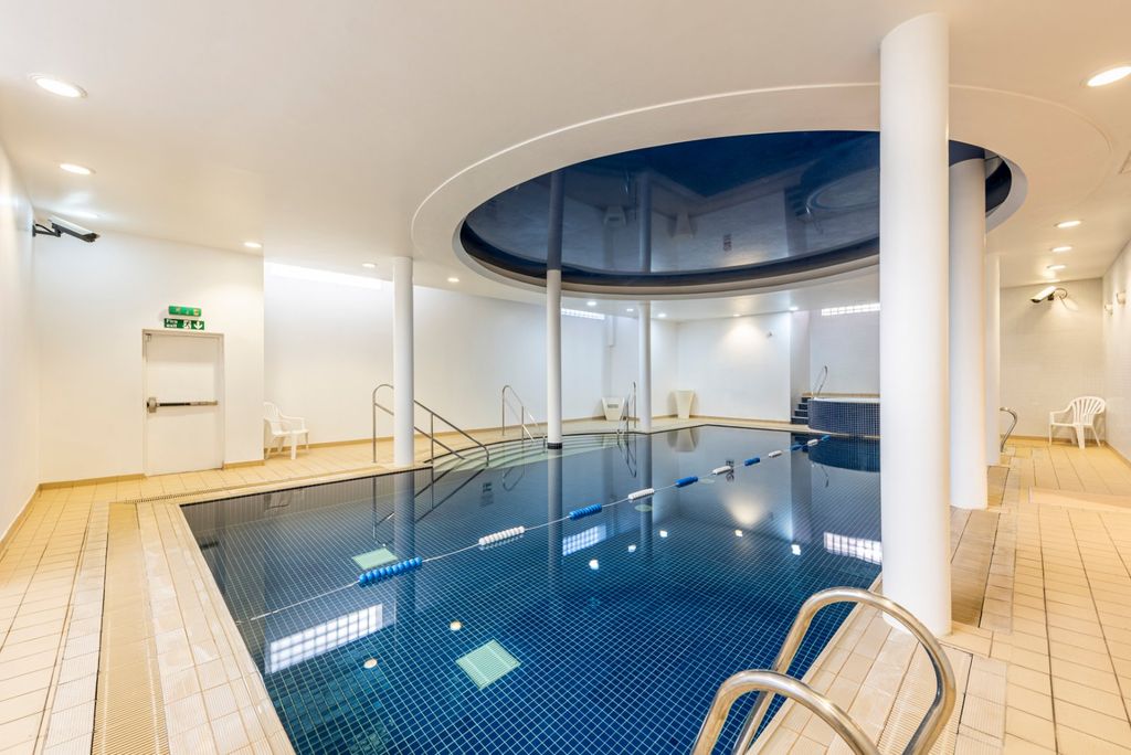 Property photo 3 of 19 Picture No. 16