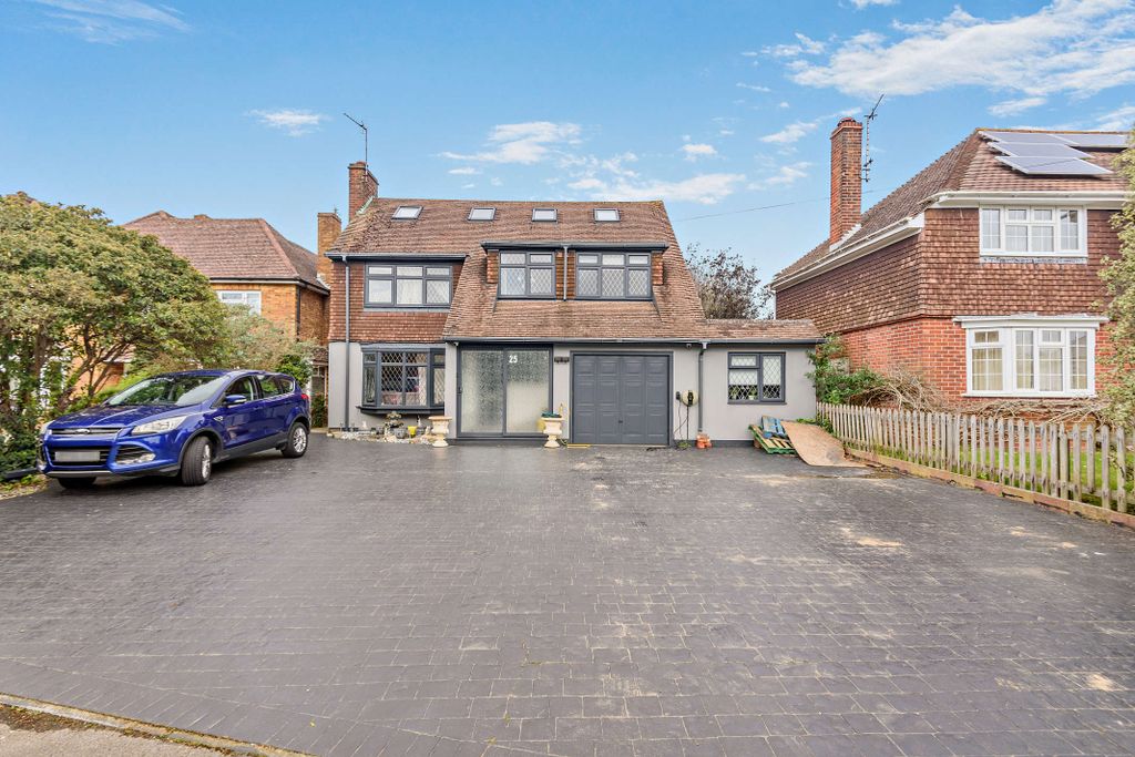 Property photo 1 of 27