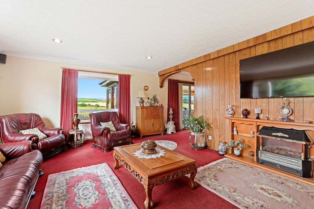 Property photo 3 of 30
