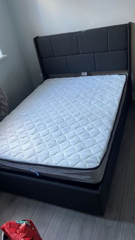 Property photo 1 of 2