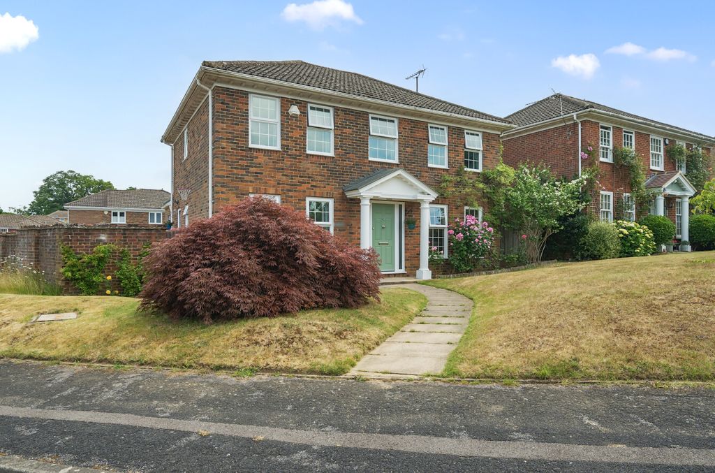 Property photo 1 of 11