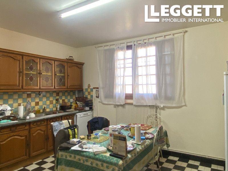 Property photo 3 of 10