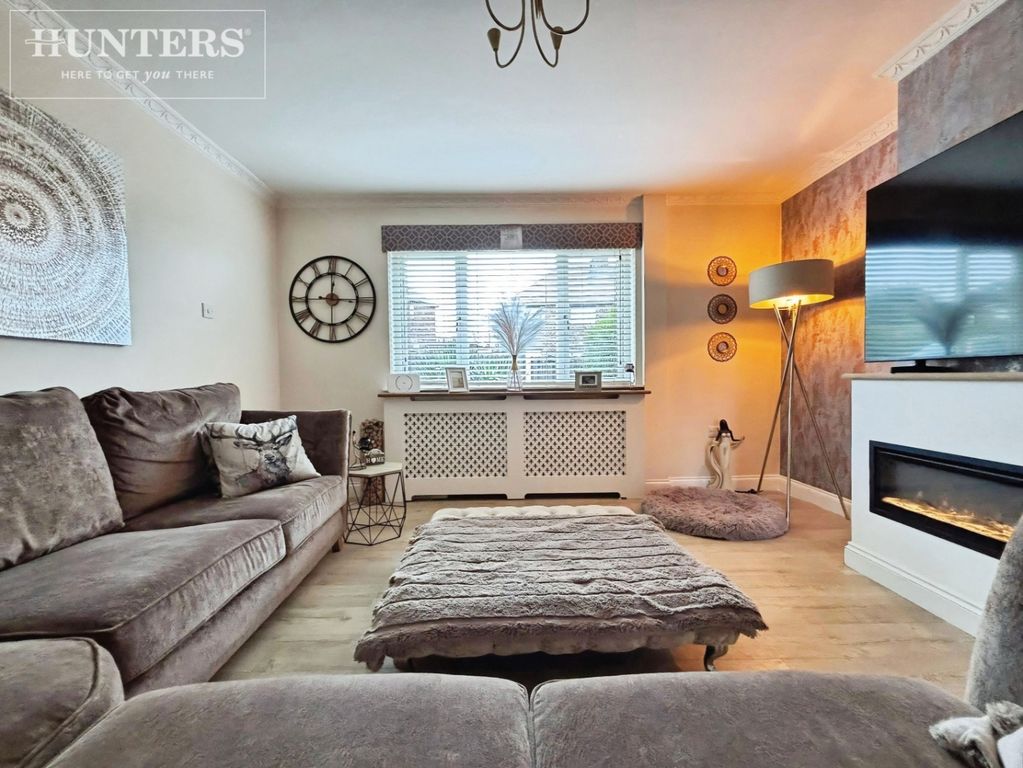 Property photo 2 of 24 Pbox-Img.Jpg