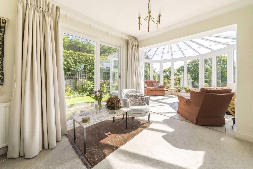 Property photo 3 of 15 Towards Conservatory
