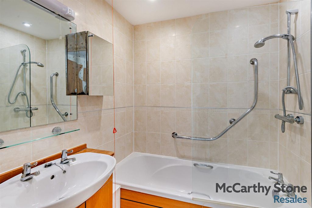 Additional image 11 of 1 bed flat for saleStewart Court, High Street, Epping CM16