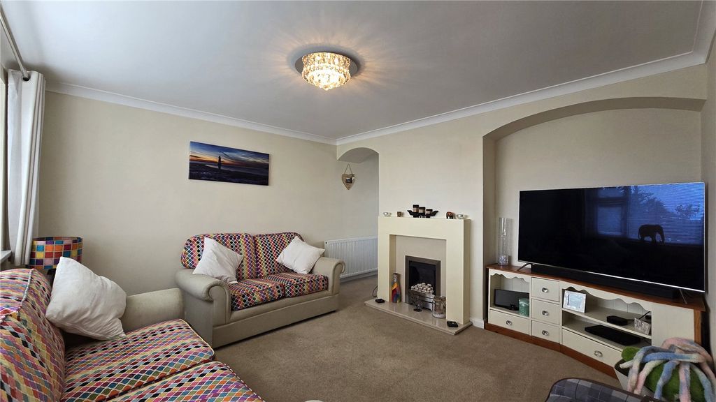 Property photo 2 of 16 Picture No. 06